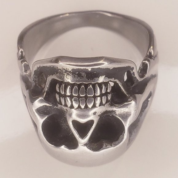 Silver Steel - Skull Shaped ring - 9US - Picture 4 of 8